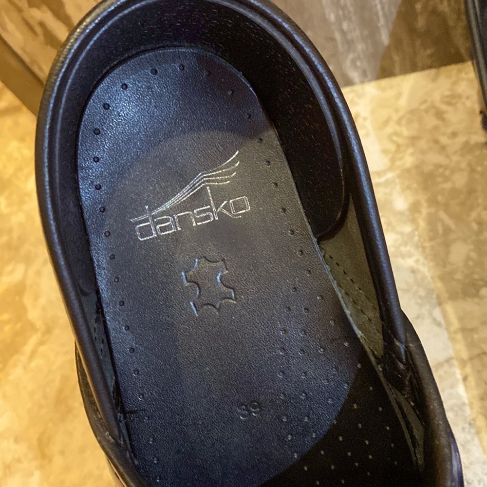Dansko clogs (Nwot) - Picture 6 of 8